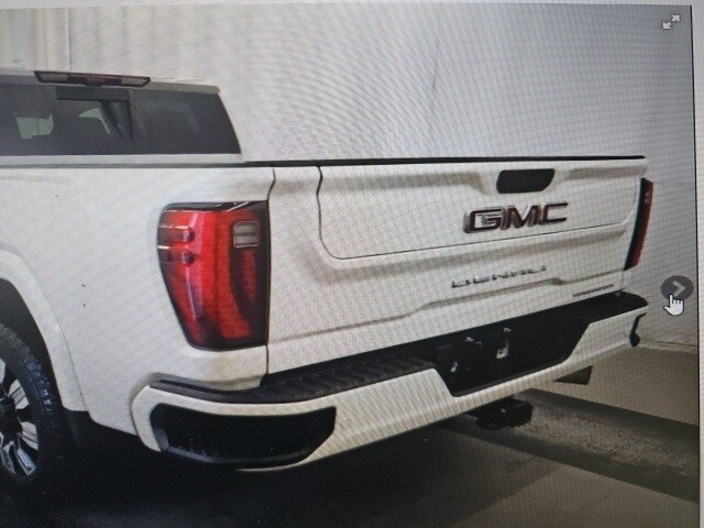 2025 Gmc Sierra HD Denali photo 2