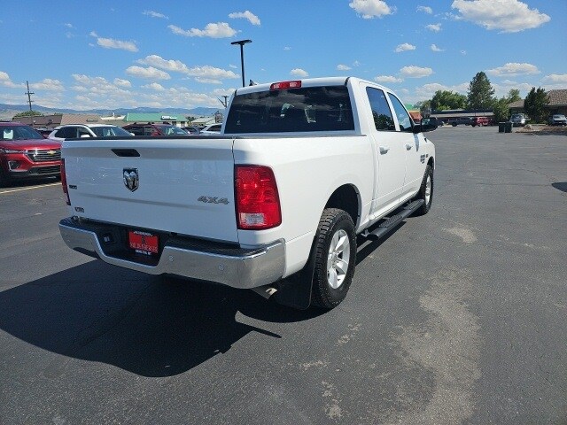 2022 Ram 1500 Classic SLT photo 4