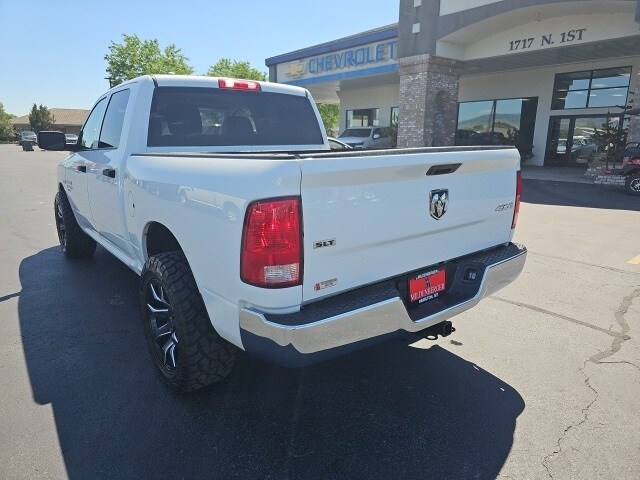 2023 Ram 1500 Classic SLT photo 3