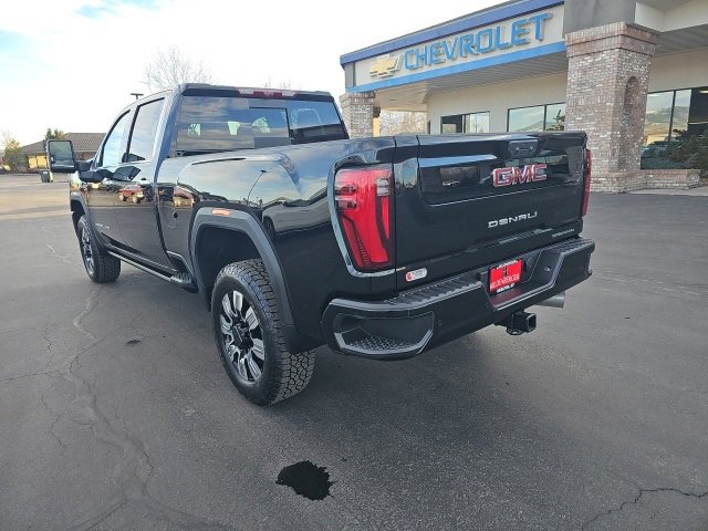 2025 Gmc Sierra 3500 HD Denali photo 3