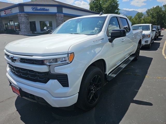2023 Chevrolet Silverado 1500 RST photo 2