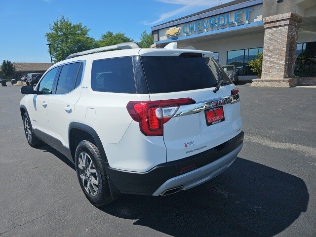 2023 Gmc Acadia SLE photo 3