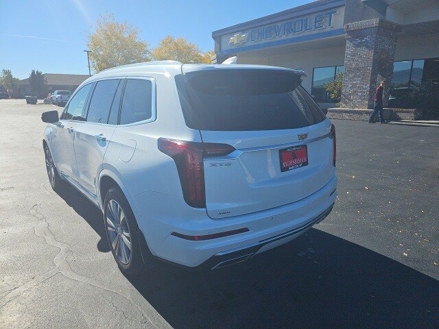 2023 Cadillac XT6 Premium Luxury photo 3