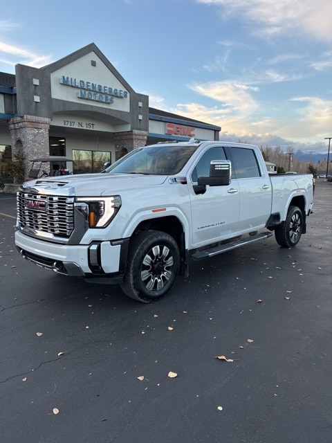 2024 GMC Sierra 3500HD Denali's photo