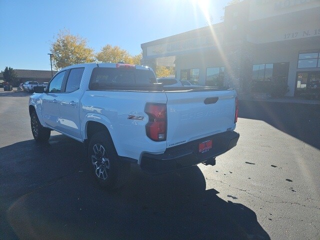 2023 Chevrolet Colorado Z71 photo 3