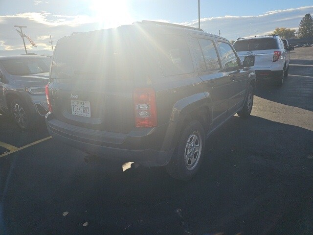 2014 Jeep Patriot Sport photo 3