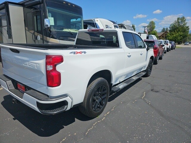 2023 Chevrolet Silverado 1500 RST photo 4