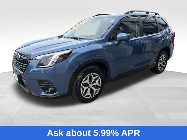 2022 Subaru Forester Premium photo 2
