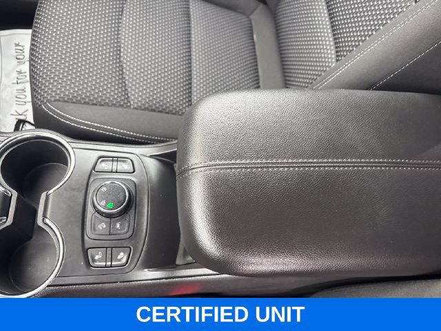 2023 GMC Terrain SLE - Photo 29