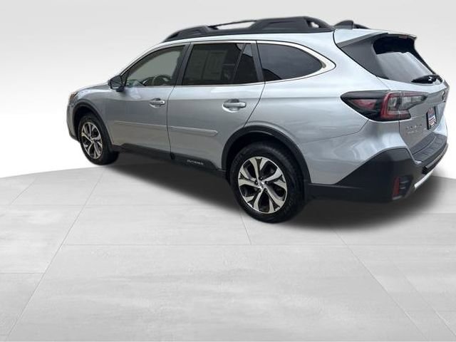 2020 Subaru Outback Limited photo 2