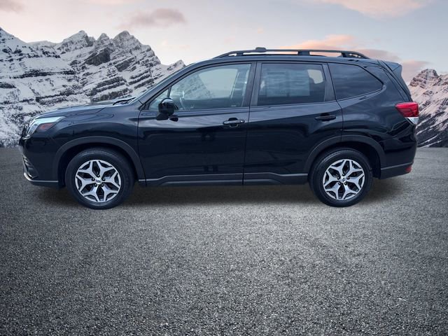 2022 Subaru Forester Premium photo 3