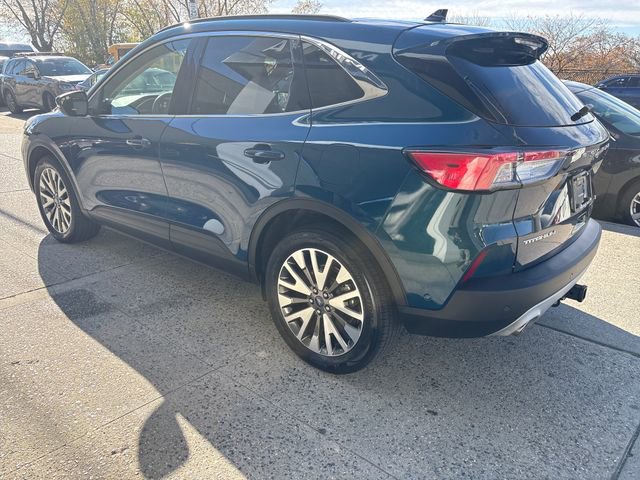 2020 Ford Escape Titanium photo 4