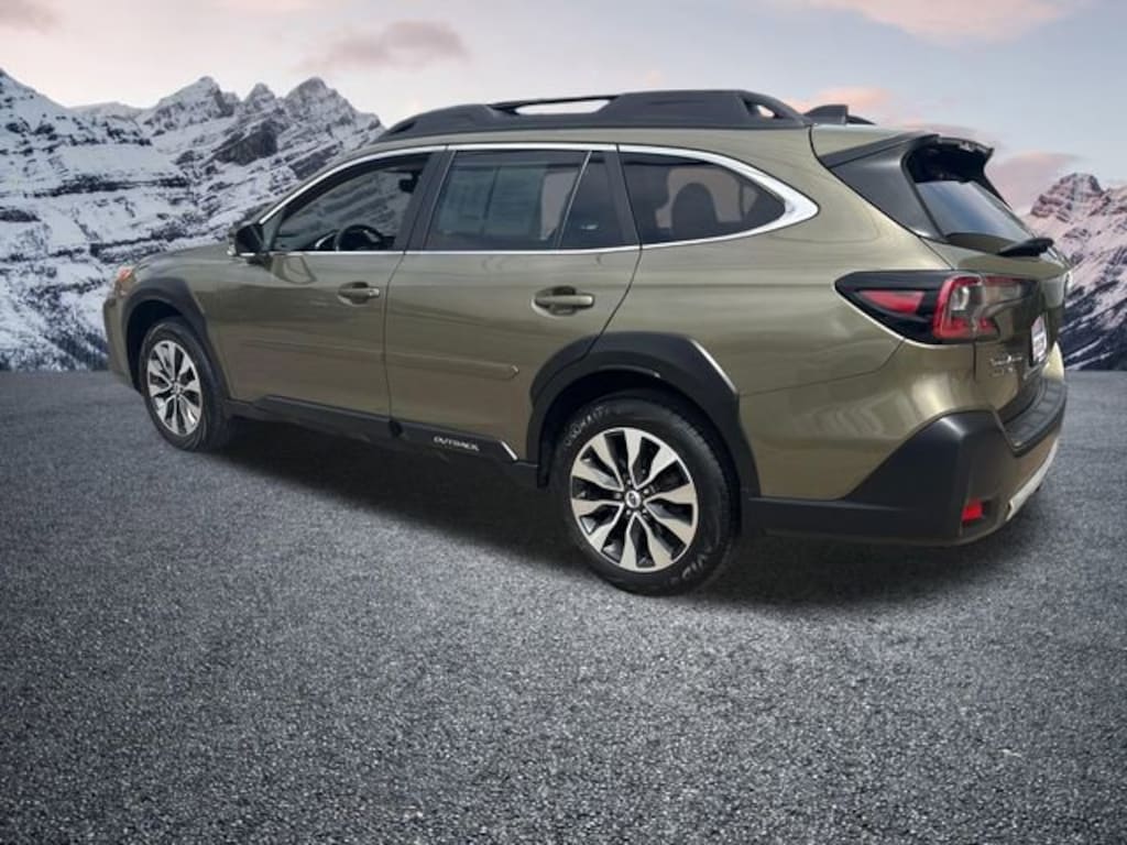 Used 2024 Subaru Outback Limited SUV