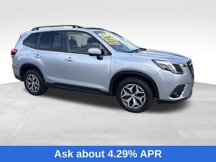 2023 Subaru Forester Premium SUV