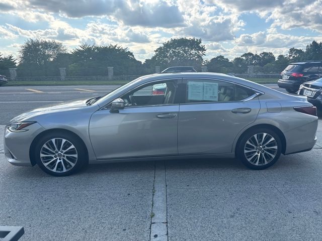 2019 Lexus ES 350 photo 3