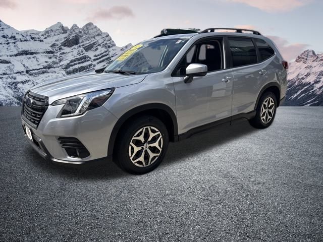 2023 Subaru Forester Premium photo 2