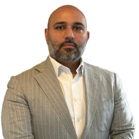 Staff member Peter Messina from 3ac39ba8c9a1