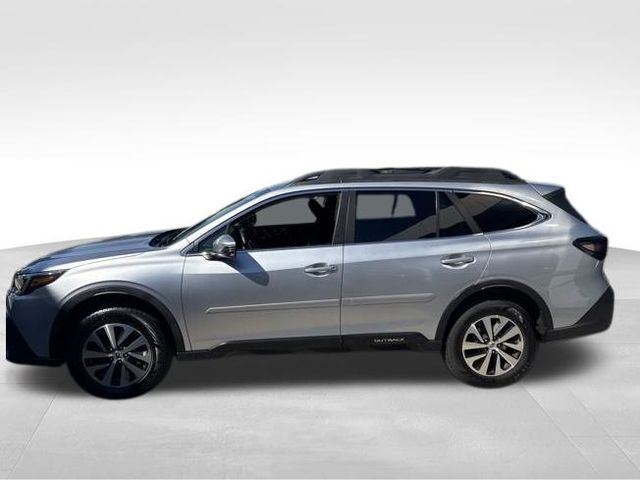 2020 Subaru Outback Premium photo 3