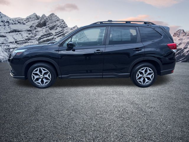 2022 Subaru Forester Premium photo 3