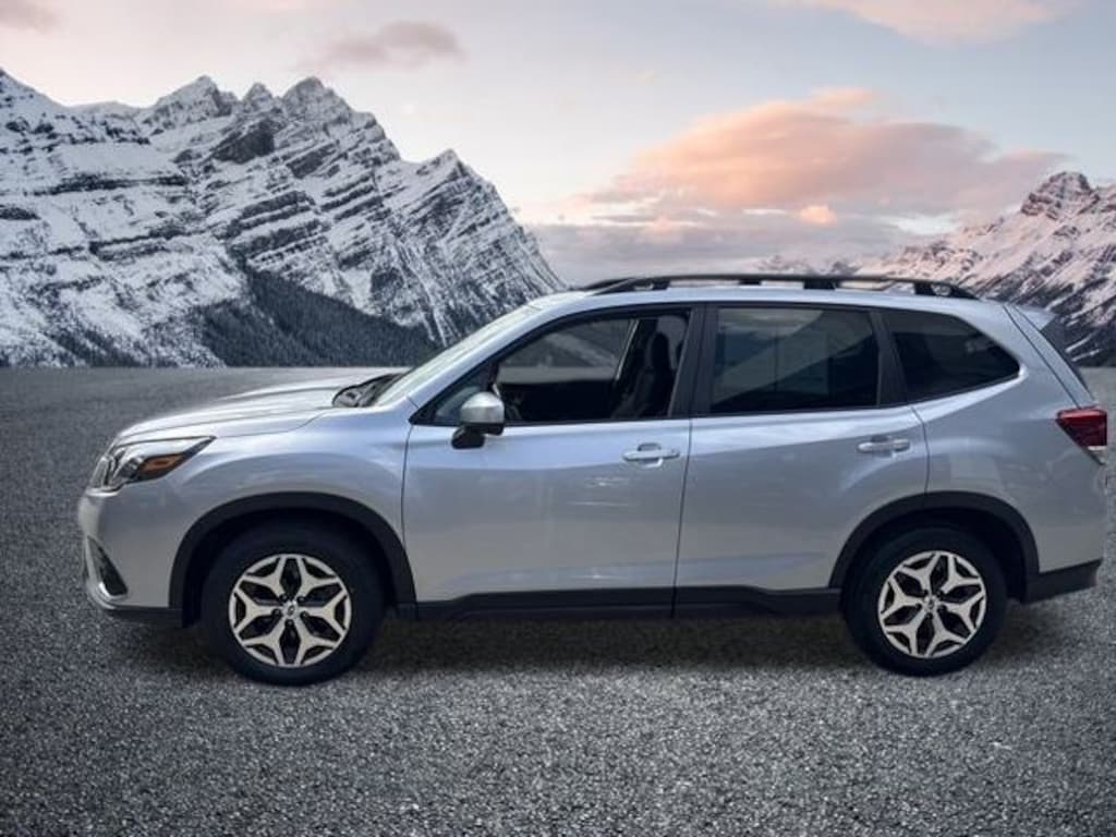 Used 2023 Subaru Forester Premium SUV