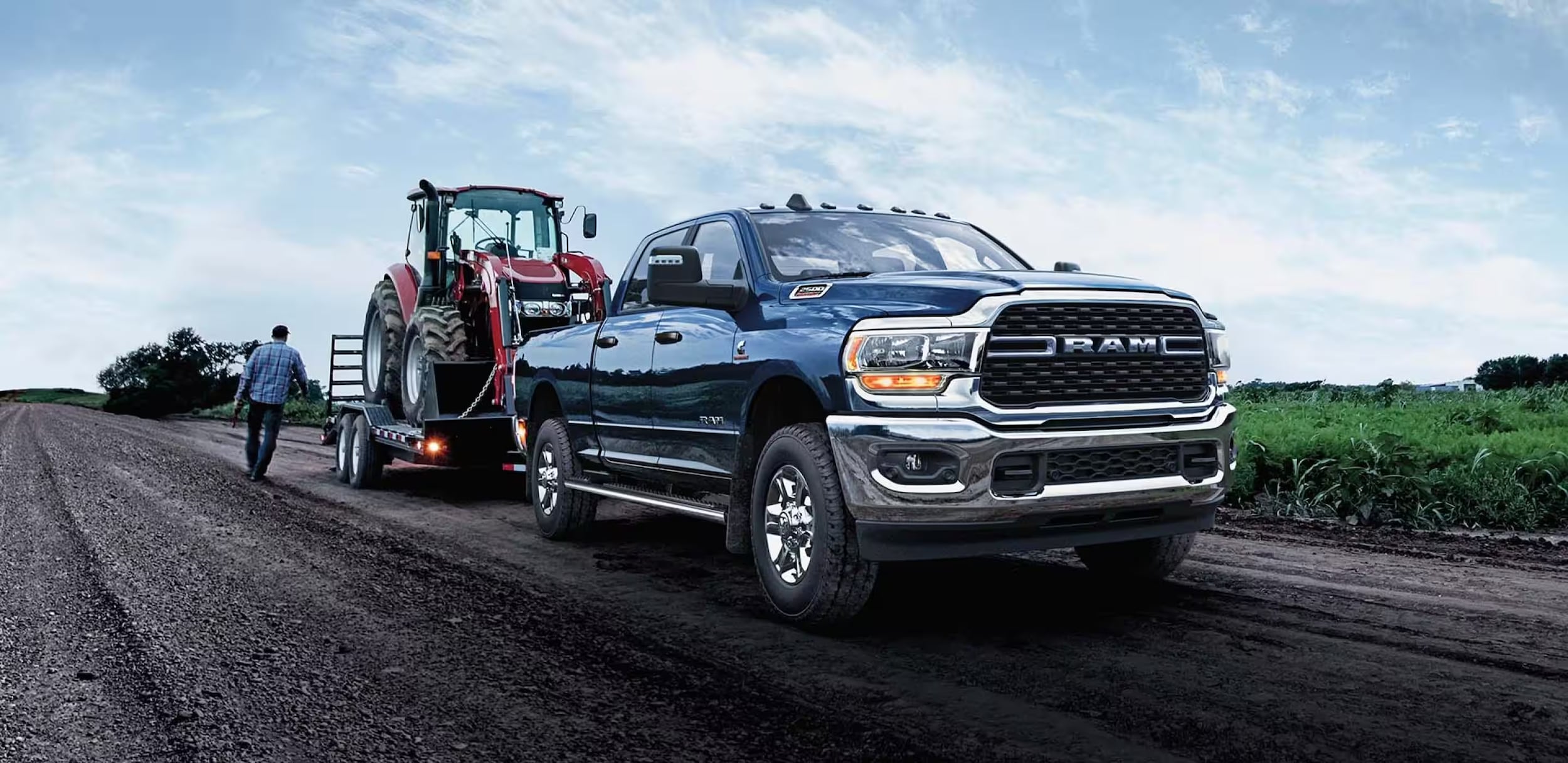 2024-RAM-2500-tractor-tow.png