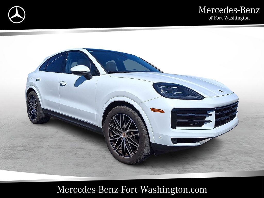 2025 Porsche Cayenne -'s photo