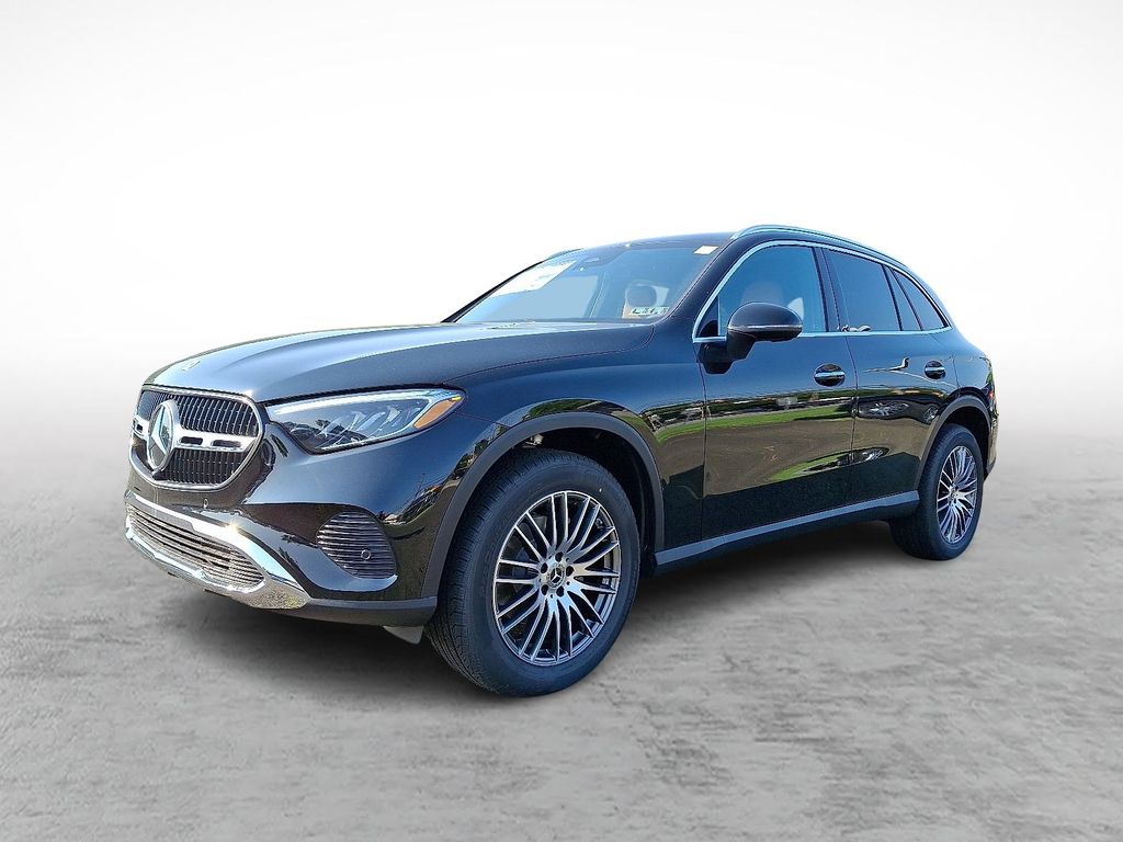 2025 Mercedes Benz GLC 300 4MATIC photo 3