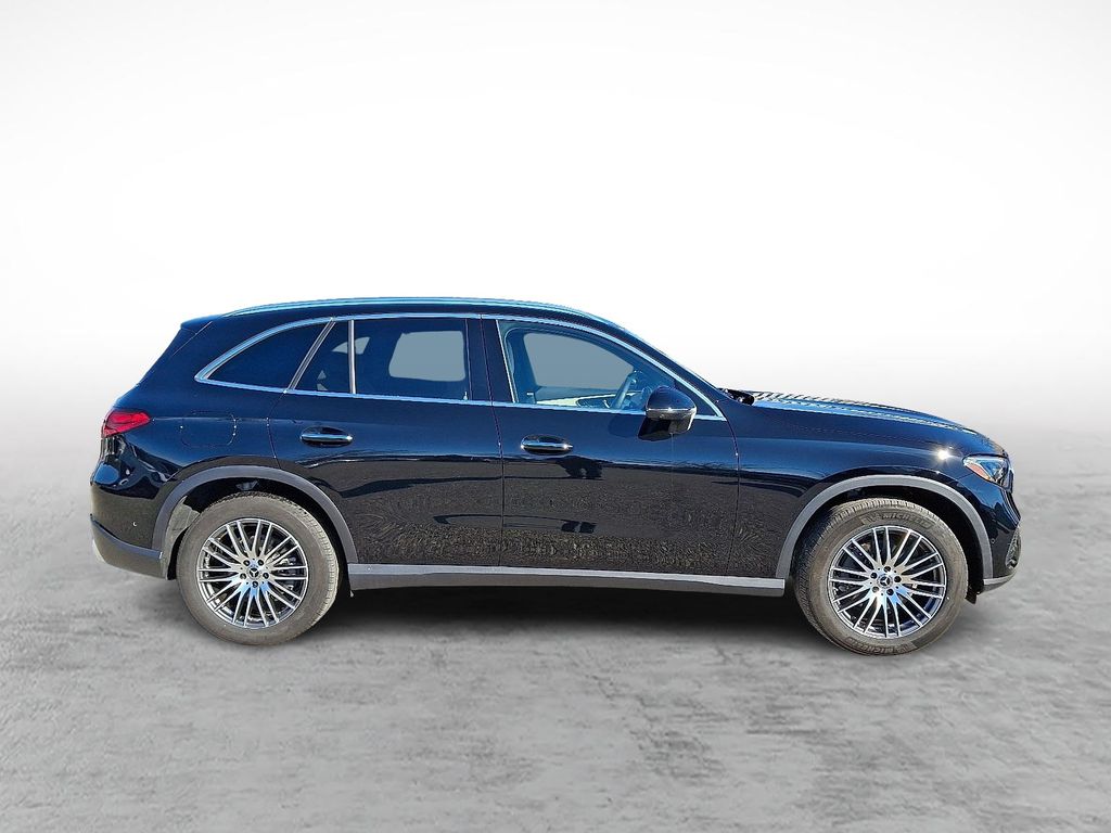 2025 Mercedes-Benz GLC Base - Photo 7