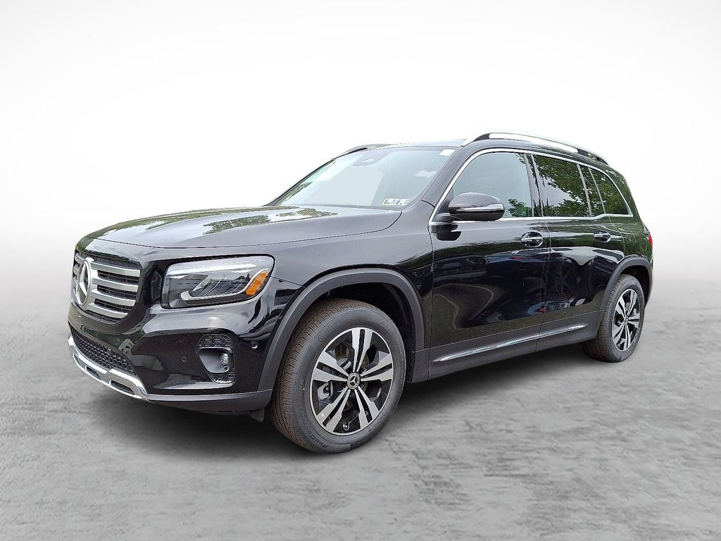 2026 Mercedes Benz GLB 250 4MATIC photo 2