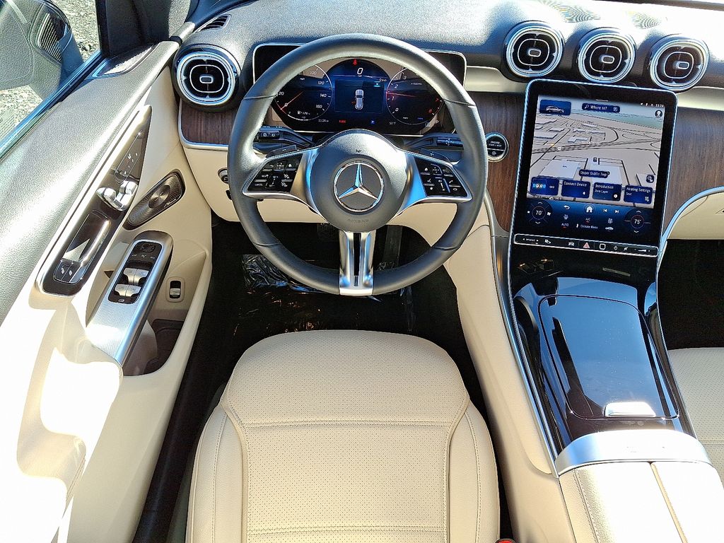 2025 Mercedes-Benz GLC Base - Photo 13