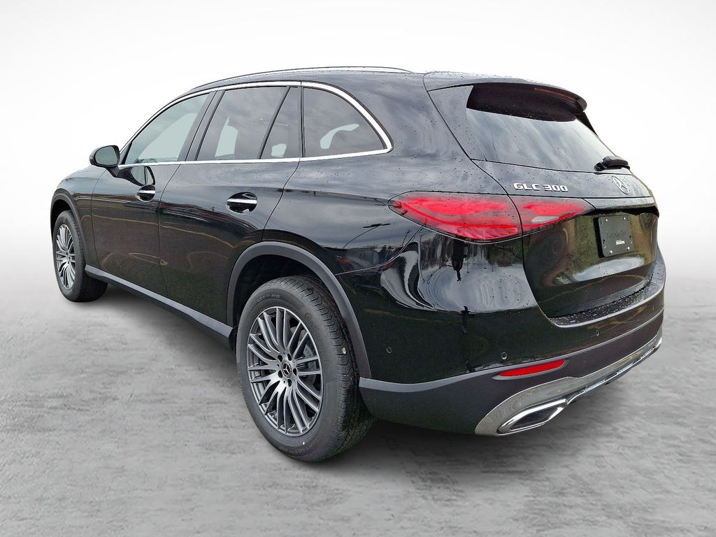 2025 Mercedes Benz GLC 300 4MATIC photo 2