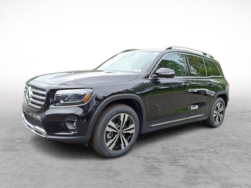 2026 Mercedes Benz GLB 250 4MATIC photo 2