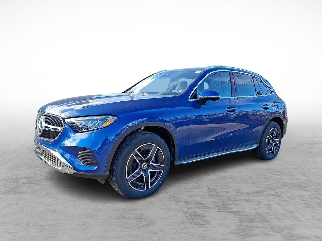 2026 Mercedes Benz GLC 300 4MATIC photo 3