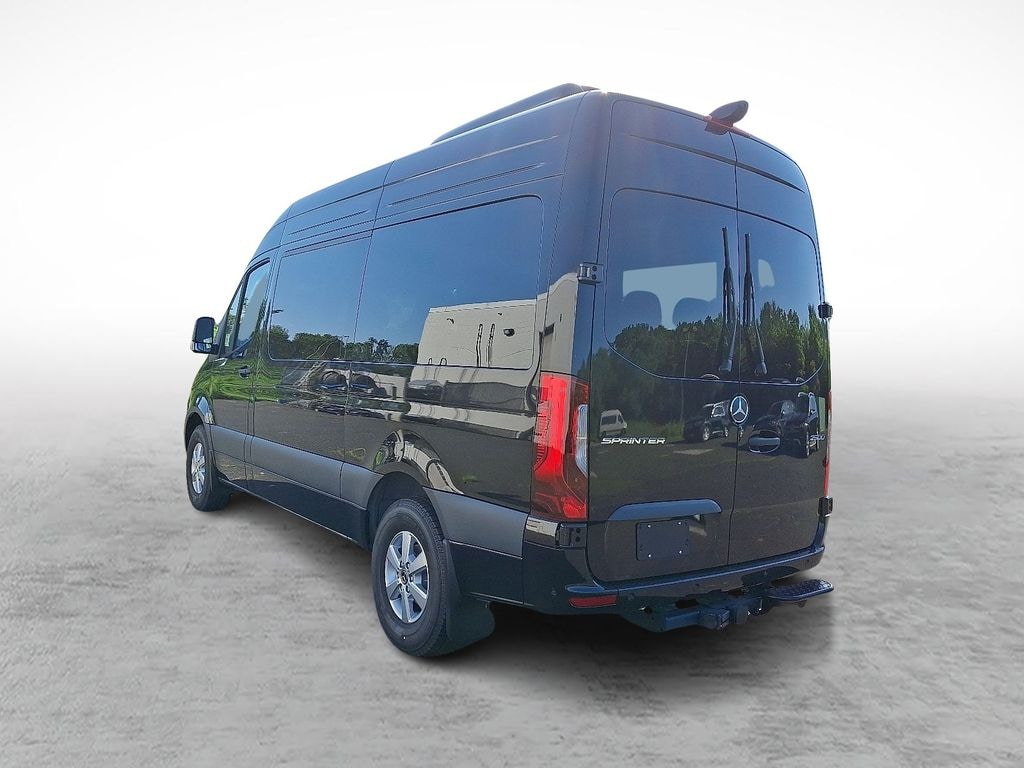 New 2025 Mercedes-Benz Sprinter 2500 Standard Roof 4-Cyl Diesel HO Van Passenger Van