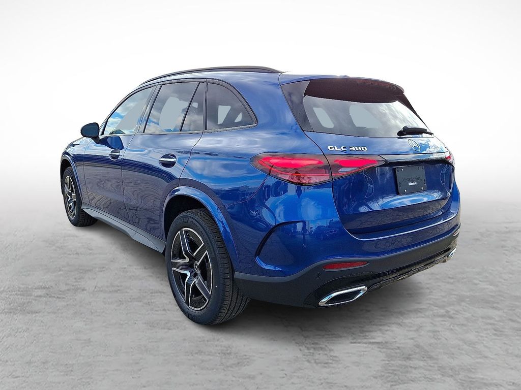 2026 Mercedes Benz GLC 300 4MATIC photo 2