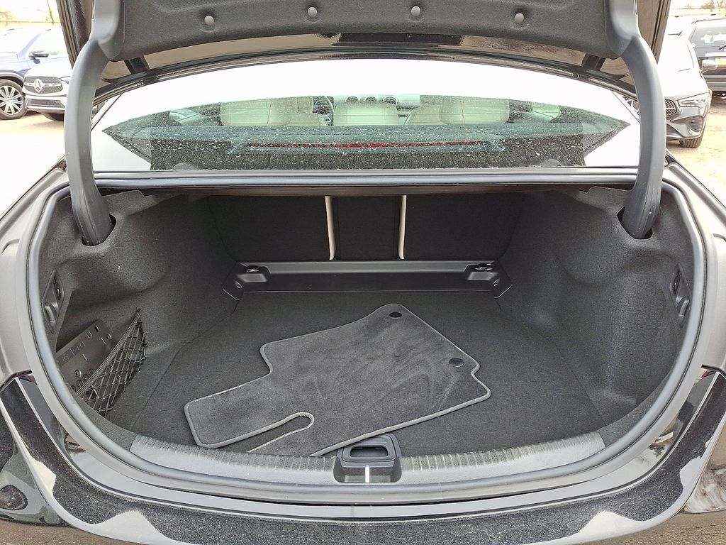 2025 Mercedes-Benz C-Class Sedan C 300 - Photo 27