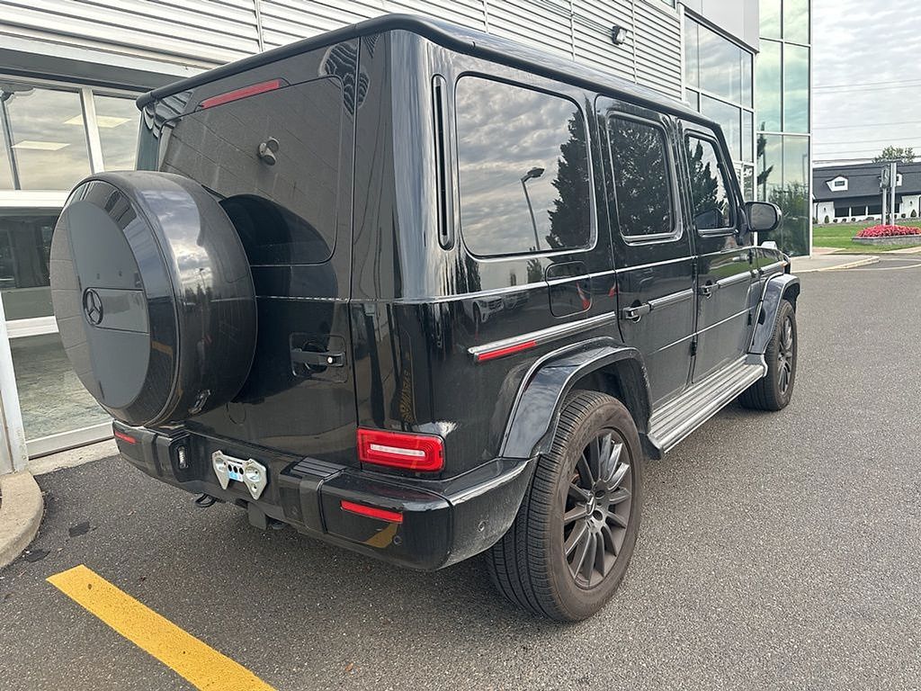 2023 Mercedes Benz G 550 photo 3