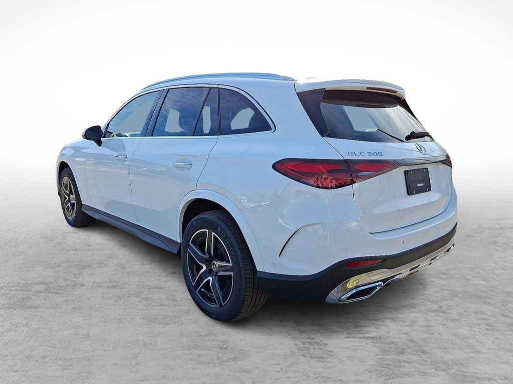 2026 Mercedes Benz GLC 300 4MATIC photo 3