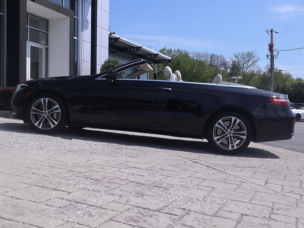 2023 Mercedes-Benz E-Class 8