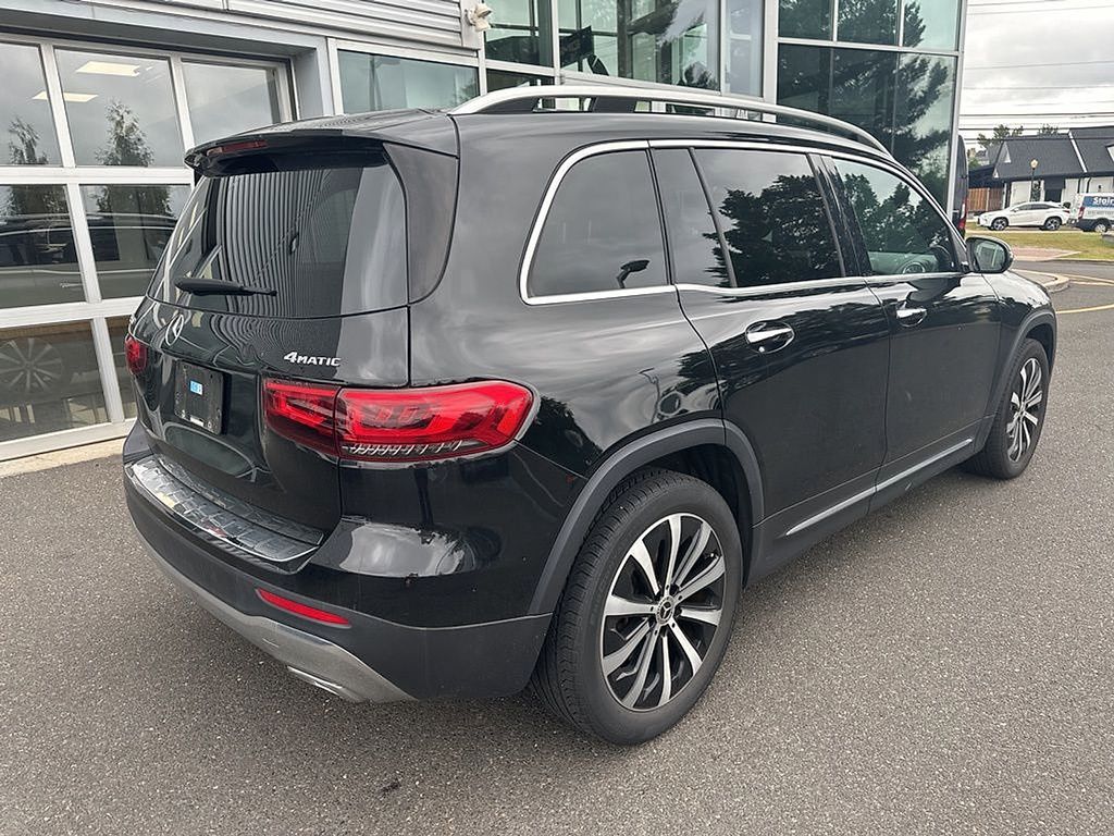 2022 Mercedes Benz GLB 250 photo 2