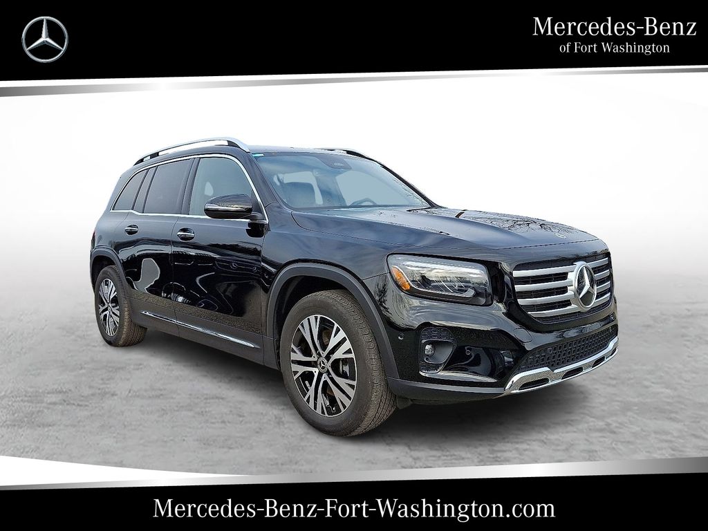 2025 Mercedes-Benz GLB Base's photo