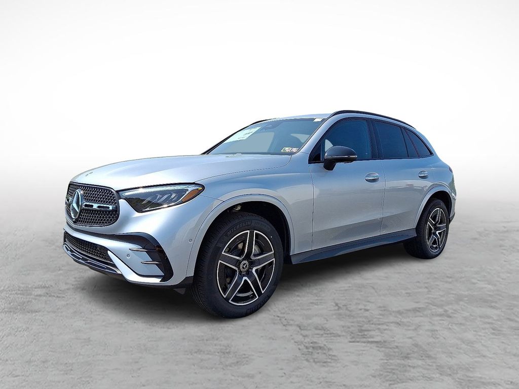 2025 Mercedes Benz GLC 300 4MATIC photo 3