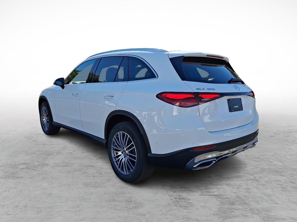 2026 Mercedes Benz GLC 300 4MATIC photo 4