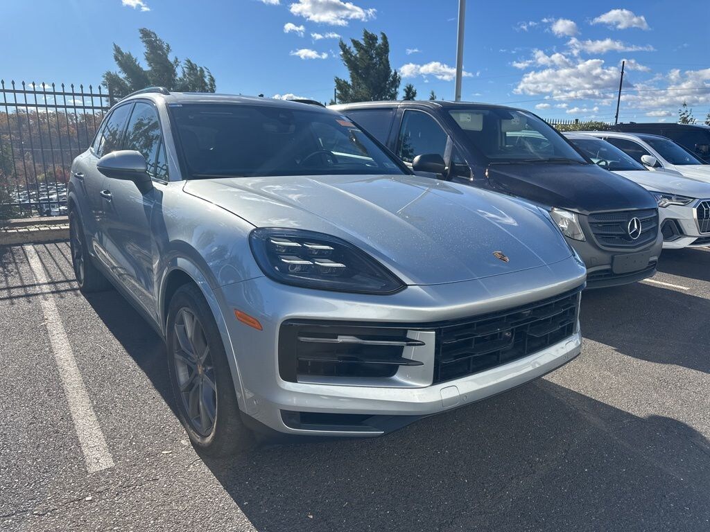 Used 2024 Porsche Cayenne Base AWD SUV
