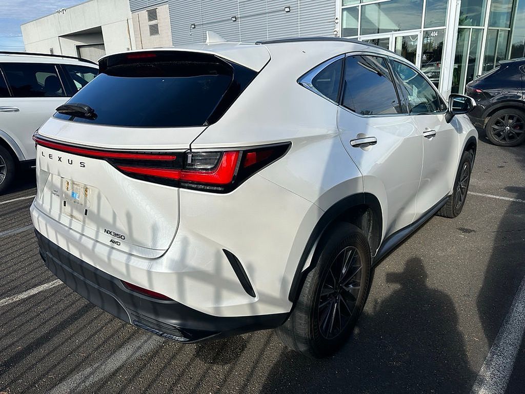 2022 Lexus NX photo 4