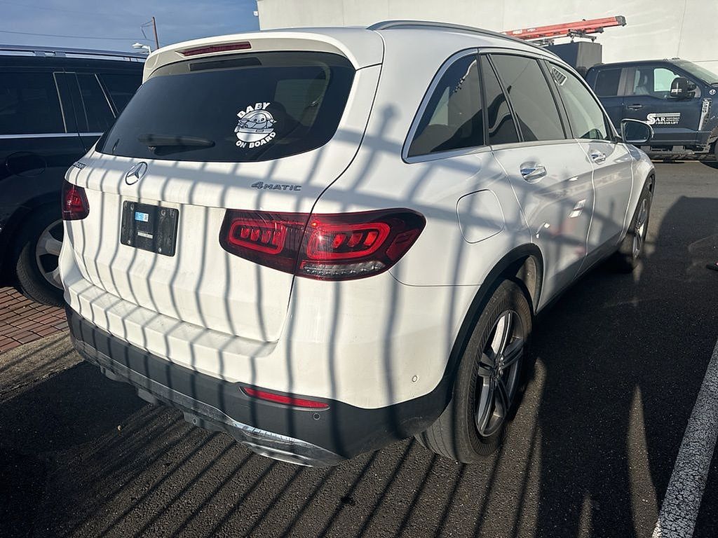 2022 Mercedes Benz GLC 300 4MATIC photo 4