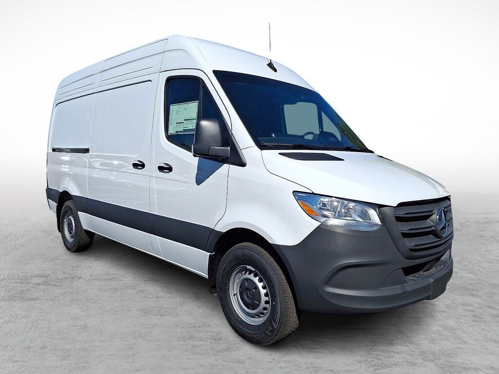 New 2026 Mercedes-Benz Sprinter 2500 Standard Roof 4-Cyl Diesel