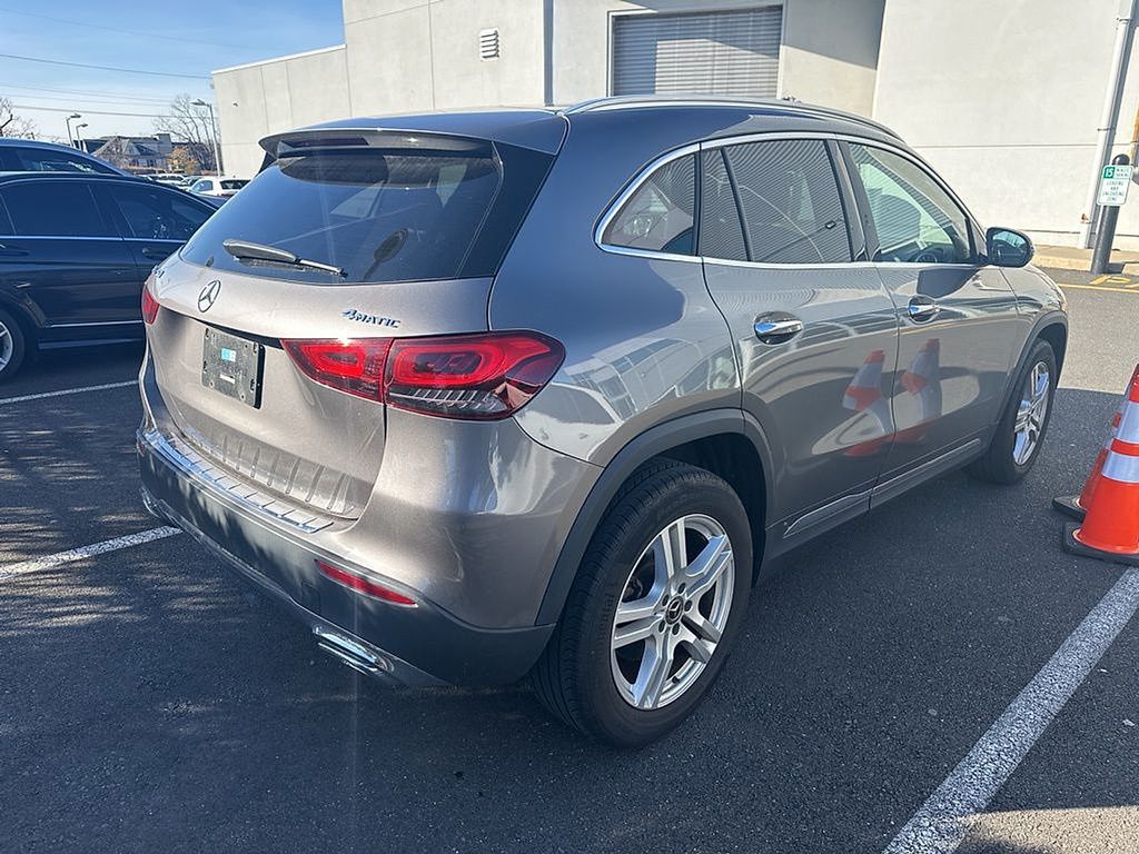 2023 Mercedes Benz GLA 250 4MATIC photo 4