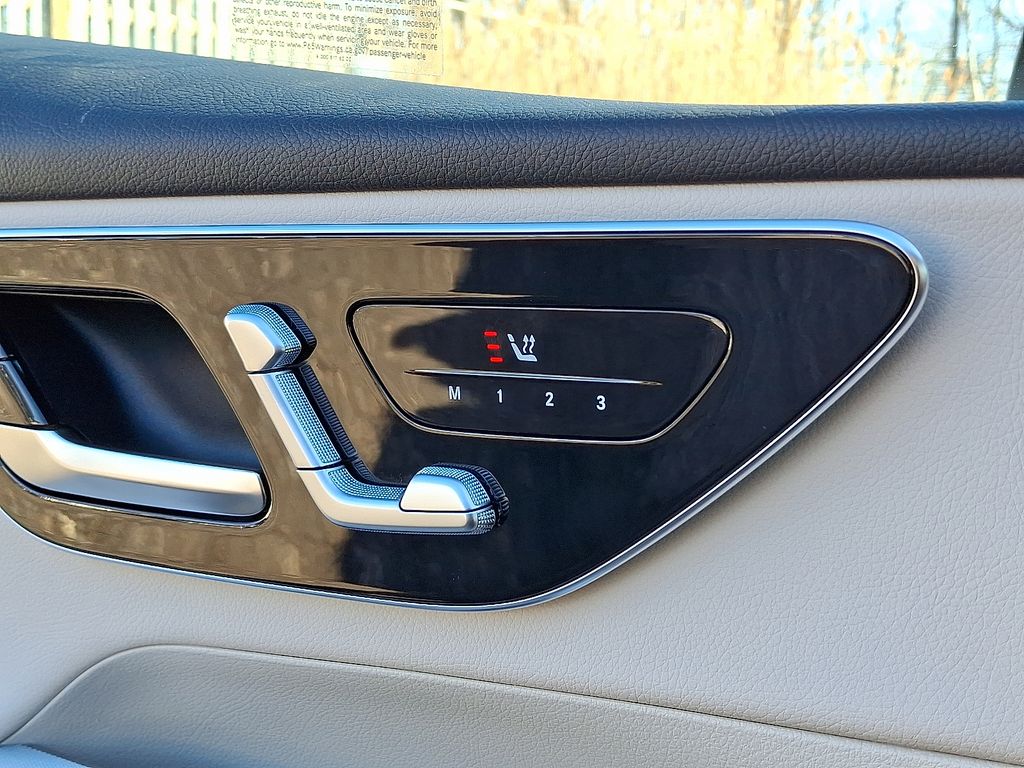 2025 Mercedes-Benz GLC Base - Photo 25