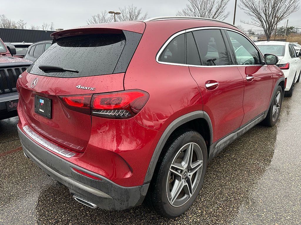 2022 Mercedes Benz GLA 250 4MATIC photo 4